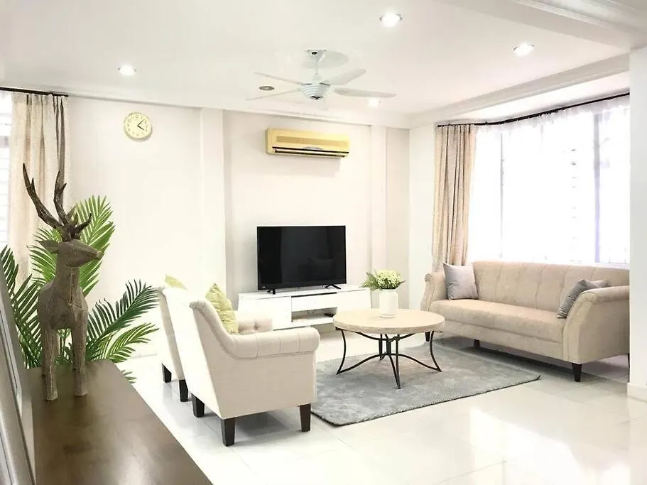 Family 4Br Landed House @ Spice Arena Βίλα Bayan Lepas